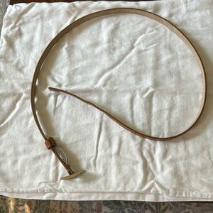 Via Spiga Leather Women’s Belt. Size XL. Carmel color with top stitching. EUC